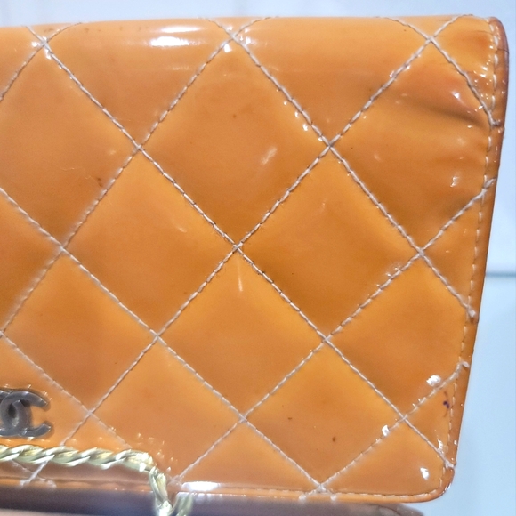 CHANEL Patent Leather Wallet - Picture 3 of 10